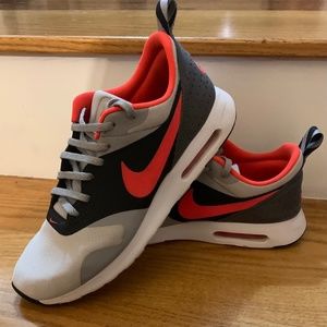 Nike Air Max Tavas